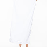 Stort hvitt håndkle i bomull. Perfekt etter sauna eller å bruke i sauna