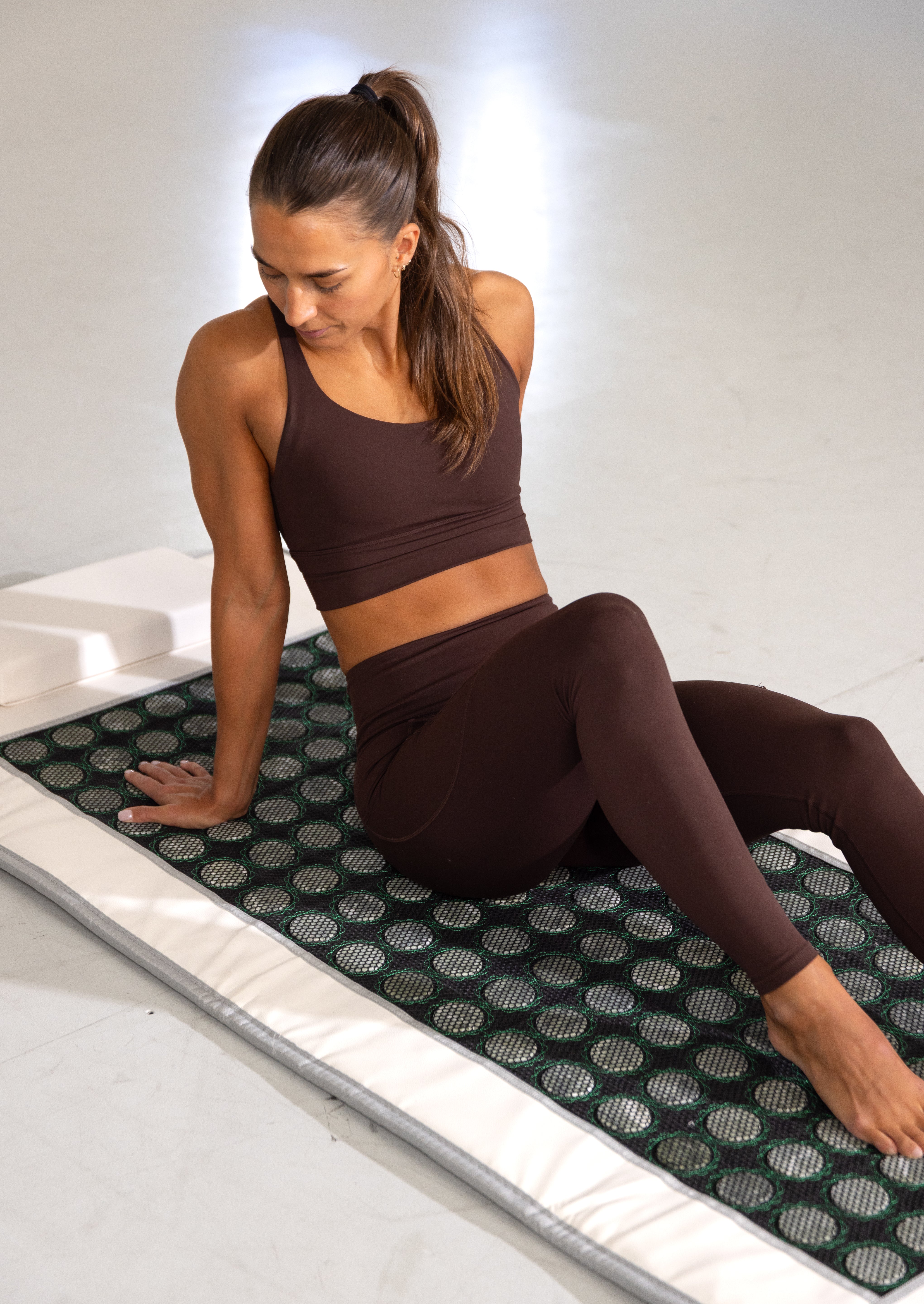 Matte med jade- og turmalinsteiner.