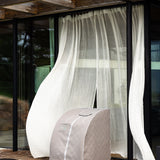 Bamboo Stone sauna utendørs, elegant og robust, perfekt for avslapning i frisk luft.