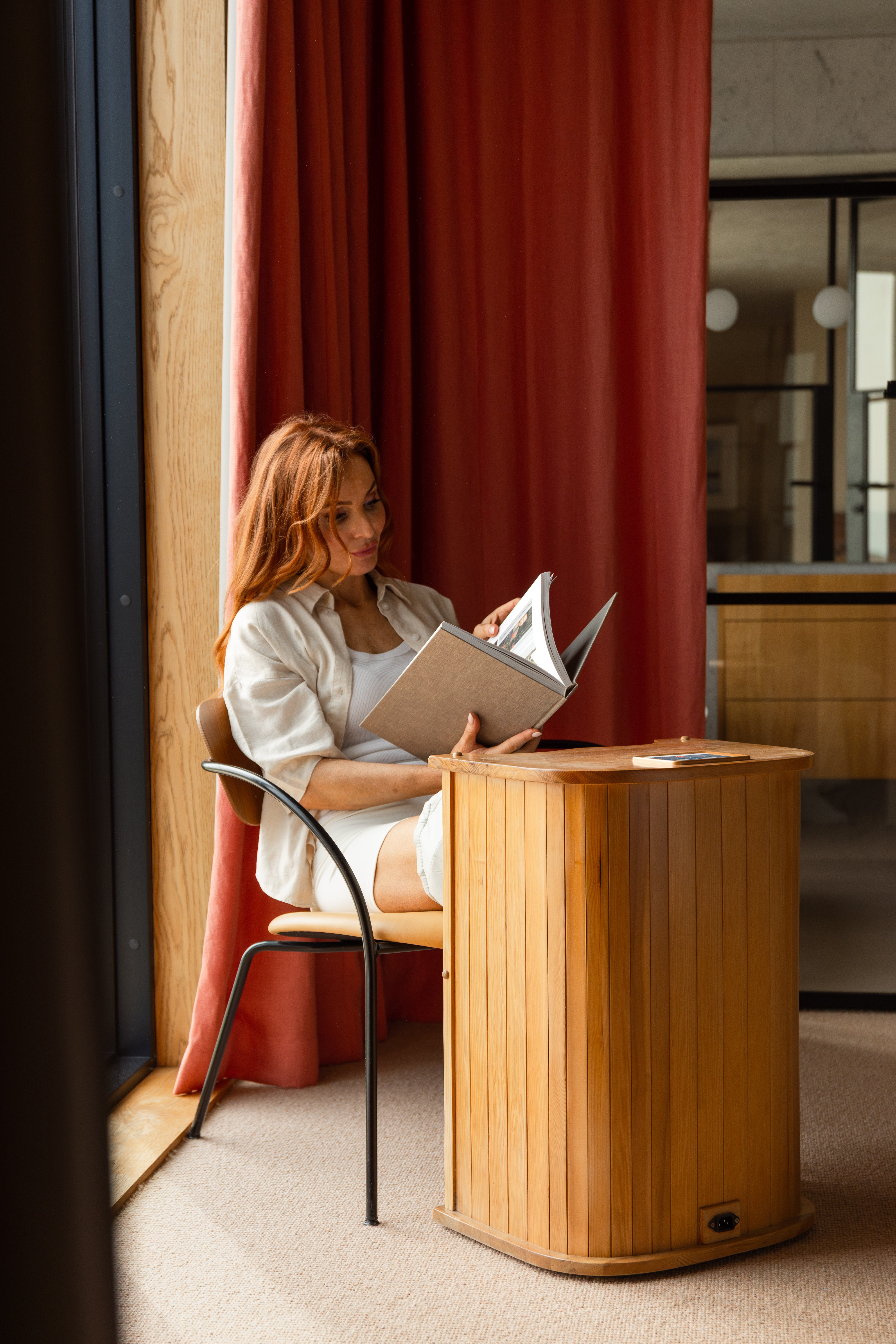 Kombiner varmebehandling med egentid og boklesing, perfekt velvære for kroppen.